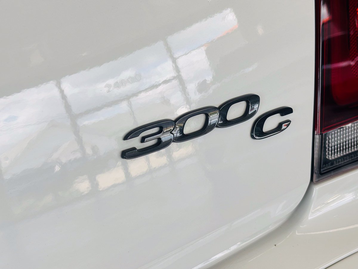 Used 2023 Chrysler 300 C RWD image 12