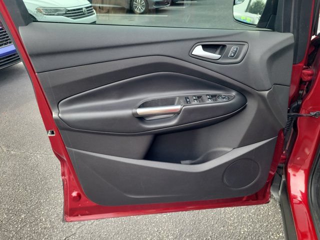 Used 2019 Ford Escape SE FWD image 15