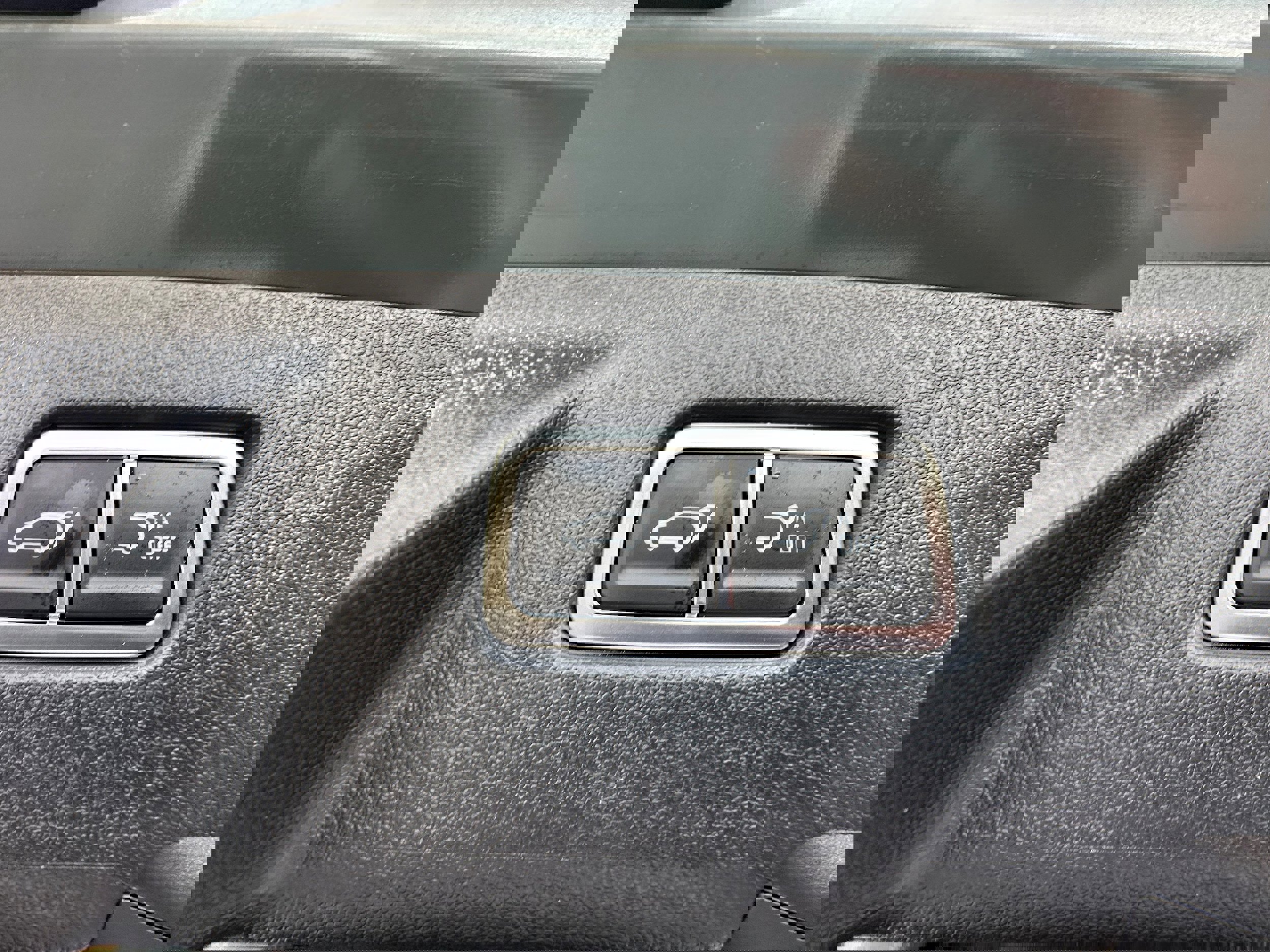 Used 2025 Kia Sorento EX image 15