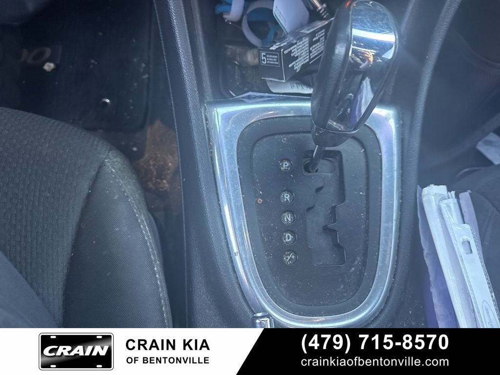 Used 2013 Chrysler 200 Touring FWD image 32