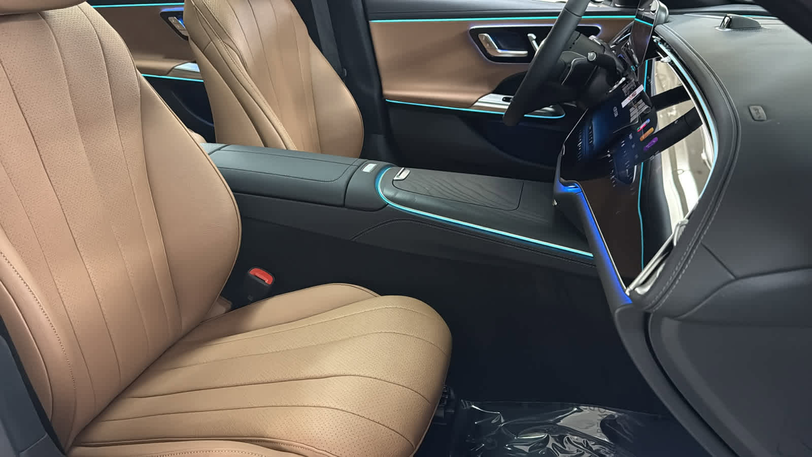 New 2026 Mercedes-Benz E 350 4MATIC Sedan image 36