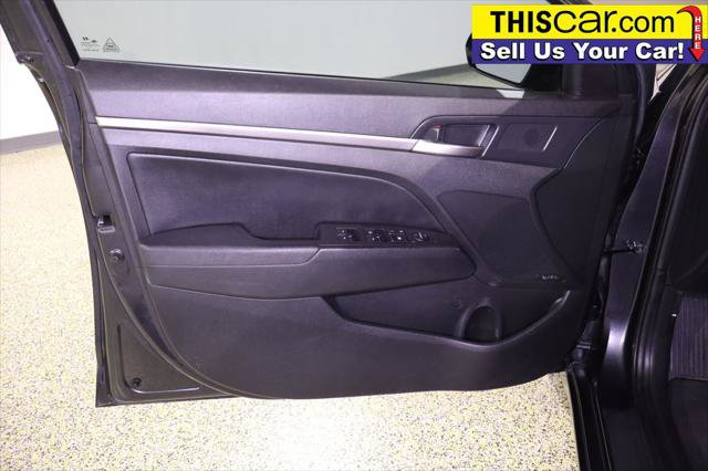 Used 2020 Hyundai Elantra Limited w/ Cargo Package (C1) FWD image 29