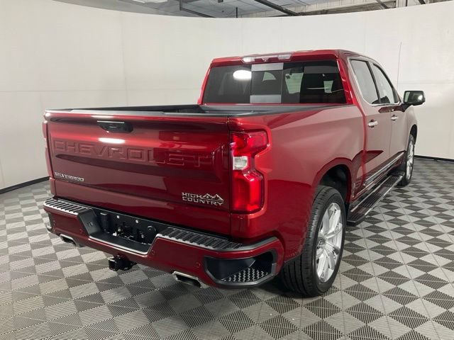 Used 2022 Chevrolet Silverado 1500 High Country w/ High Country Premium Package AWD/4WD image 8