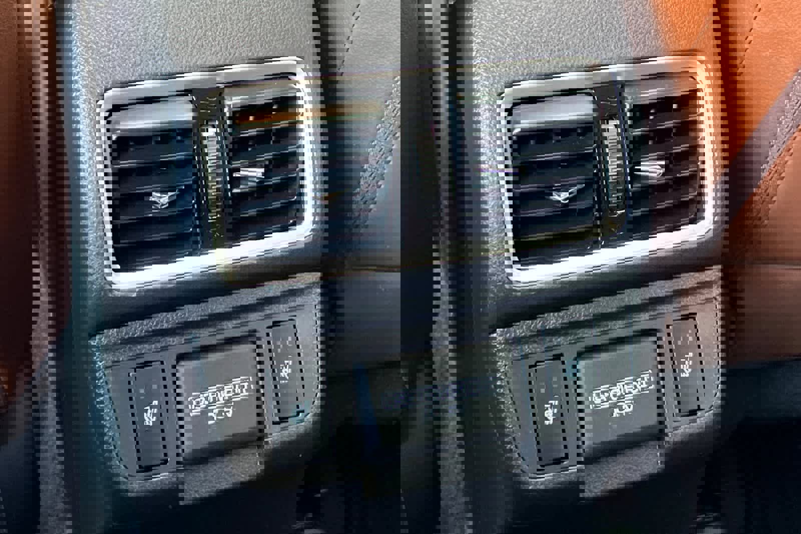 Used 2018 Subaru Outback 3.6R Touring w/ Popular Package #3 image 15