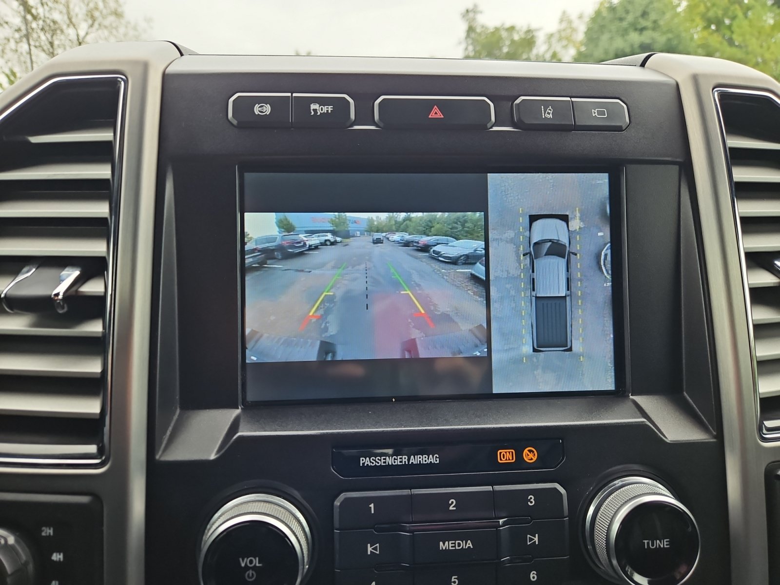 Used 2020 Ford F250 Platinum AWD/4WD image 23