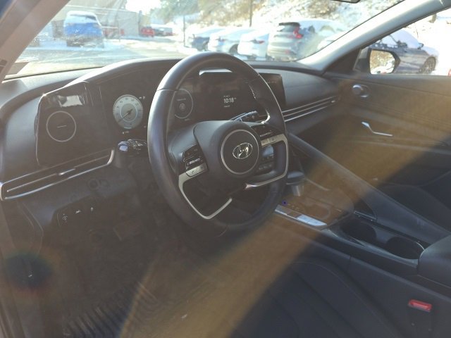Used 2023 Hyundai Elantra SEL w/ Convenience Package image 11