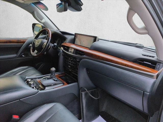 Used 2018 Lexus LX 570 4WD w/ Luxury Package image 25
