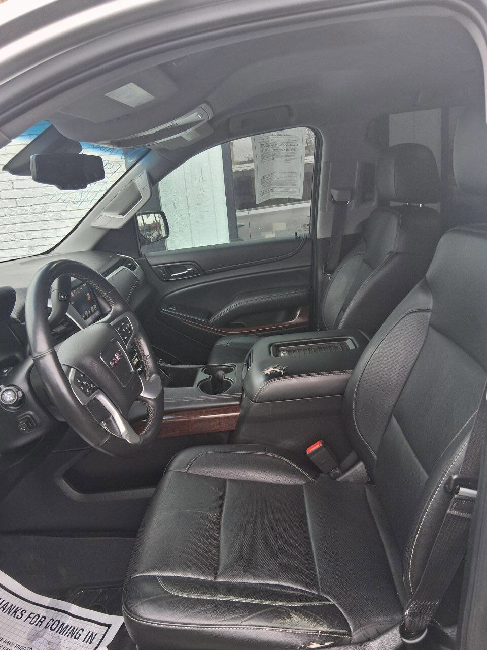 Used 2016 GMC Yukon XL SLT image 17