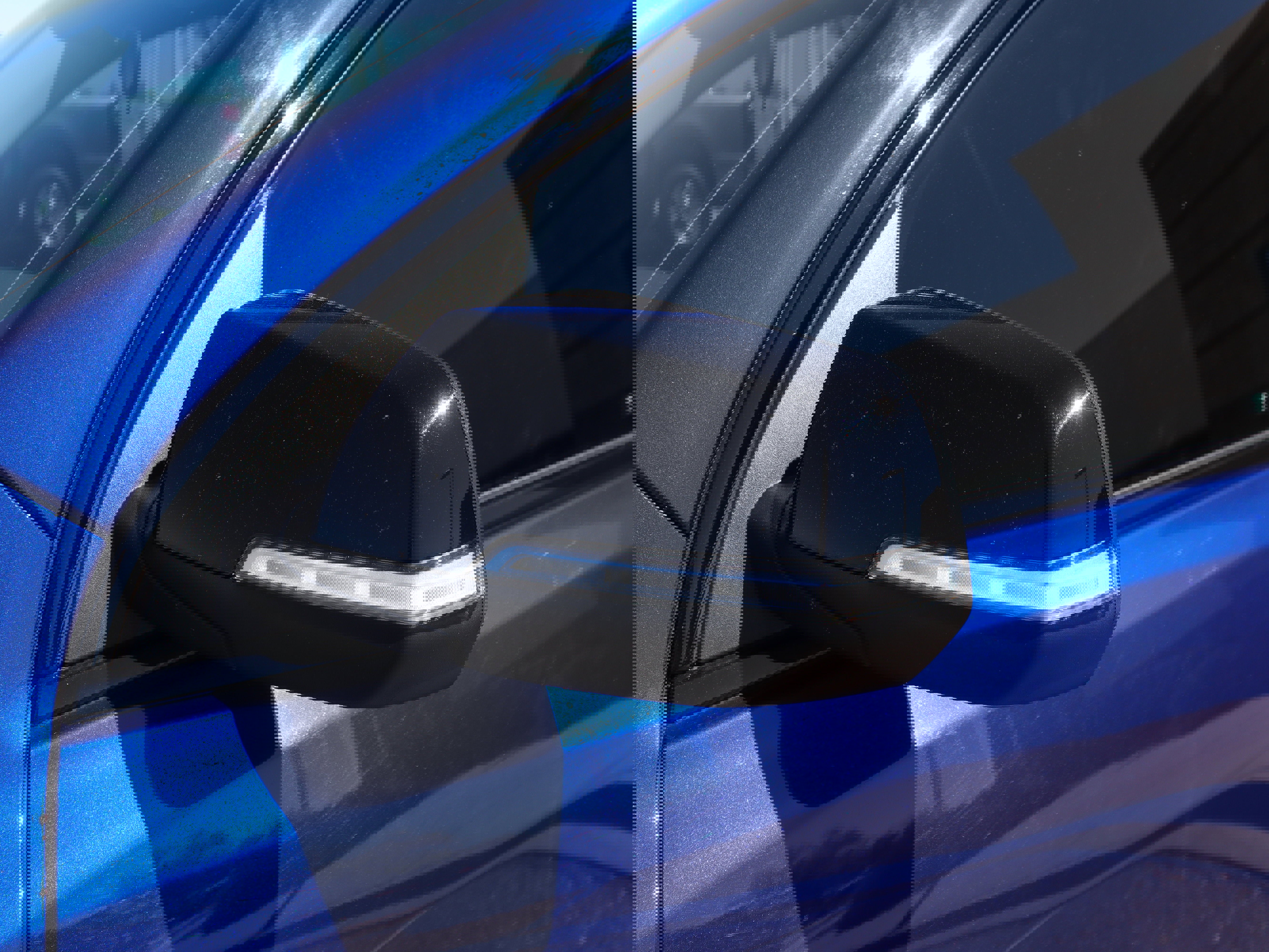 Used 2023 GMC Acadia SLE w/ Driver Convenience Package image 15