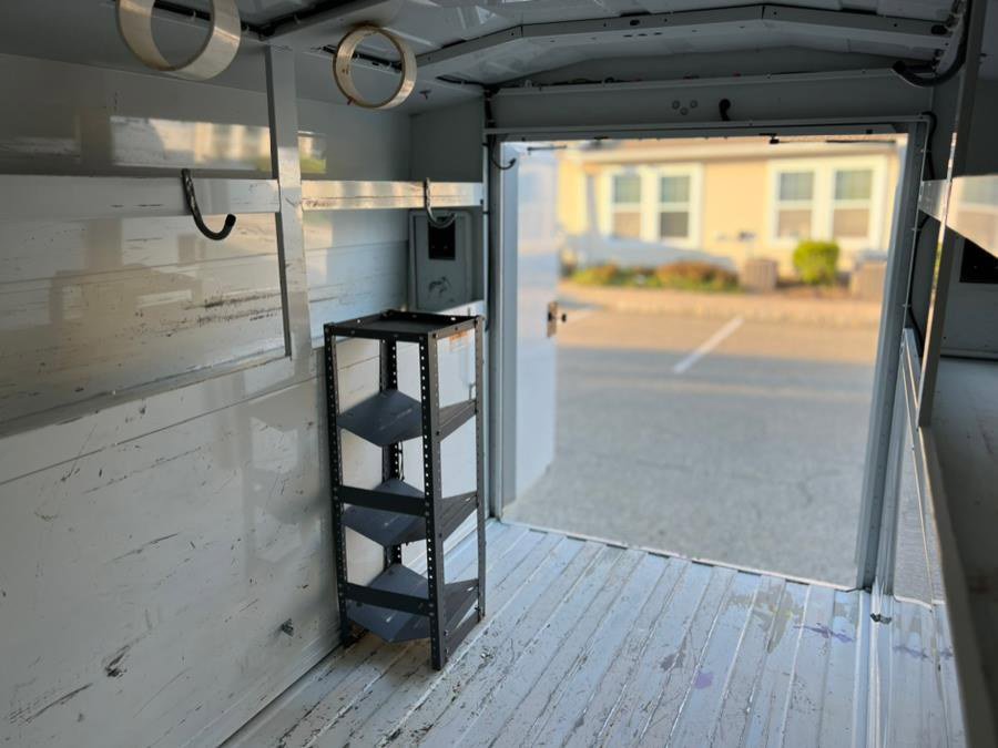 Used 2023 Ford E-350 and Econoline 350 Super Duty w/ Power Windows & Locks Group image 32