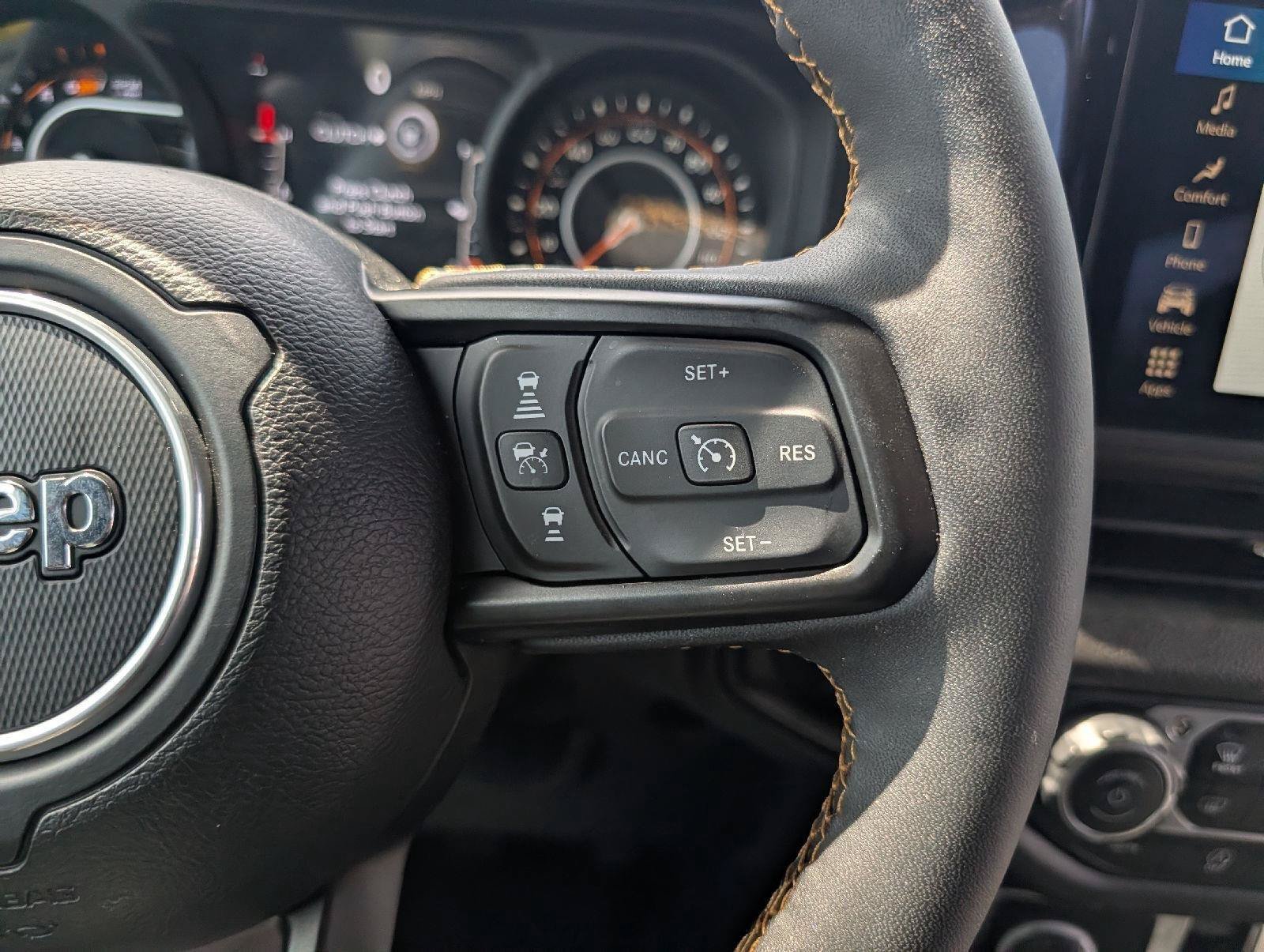 Used 2024 Jeep Wrangler Sport AWD/4WD image 15