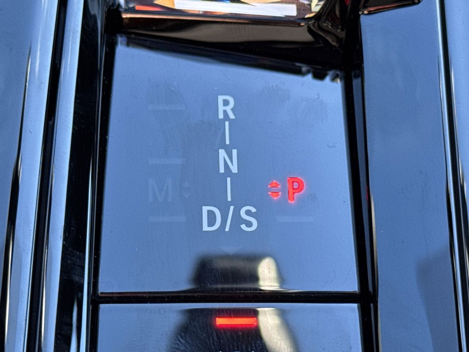 New 2026 BMW 550e xDrive w/ Executive Package image 23