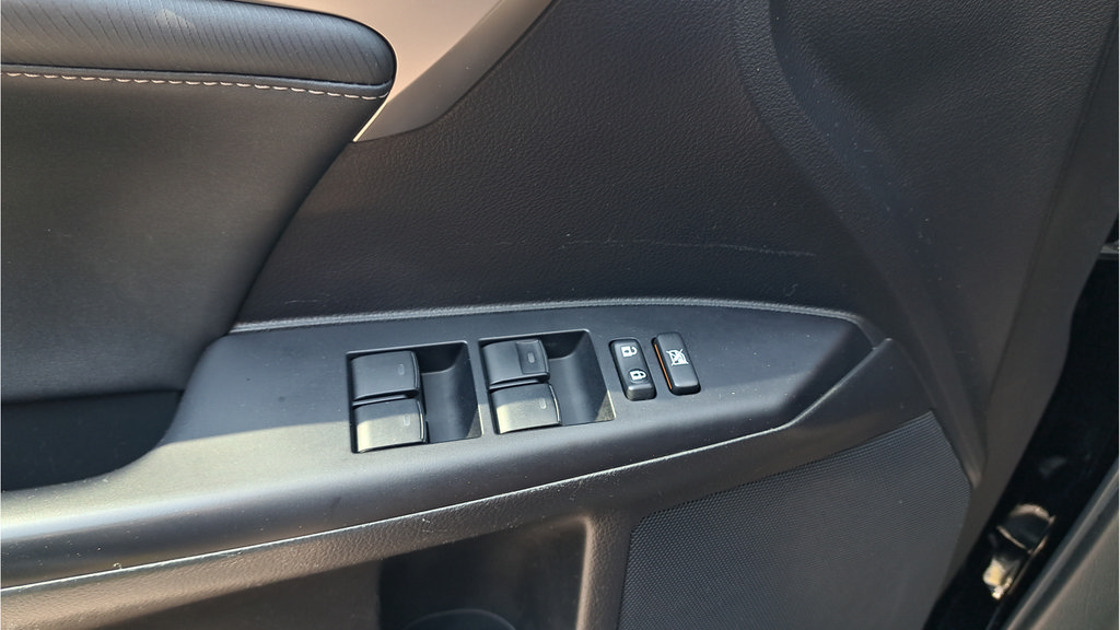 Used 2014 Lexus CT 200h FWD image 23