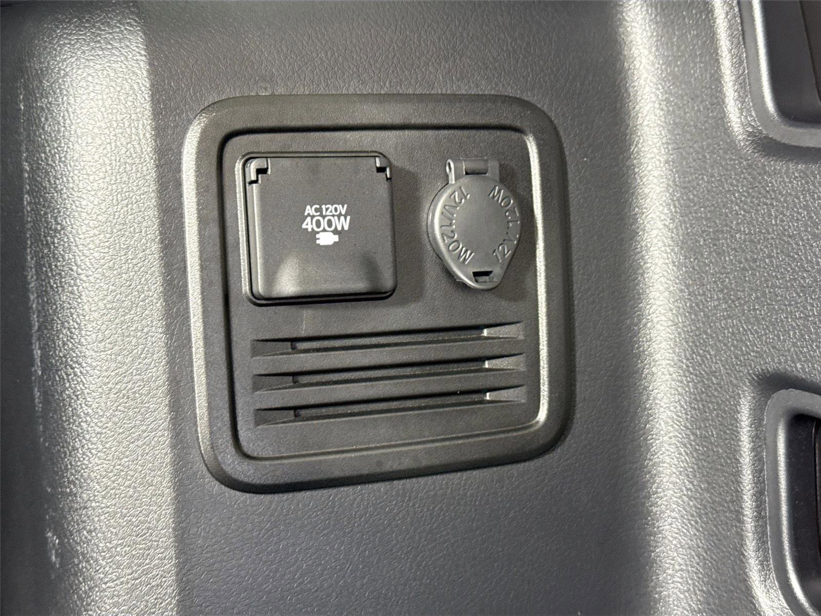 Certified 2024 Toyota 4Runner TRD Off-Road Premium w/ Off Road Premium Plus Package AWD/4WD image 40