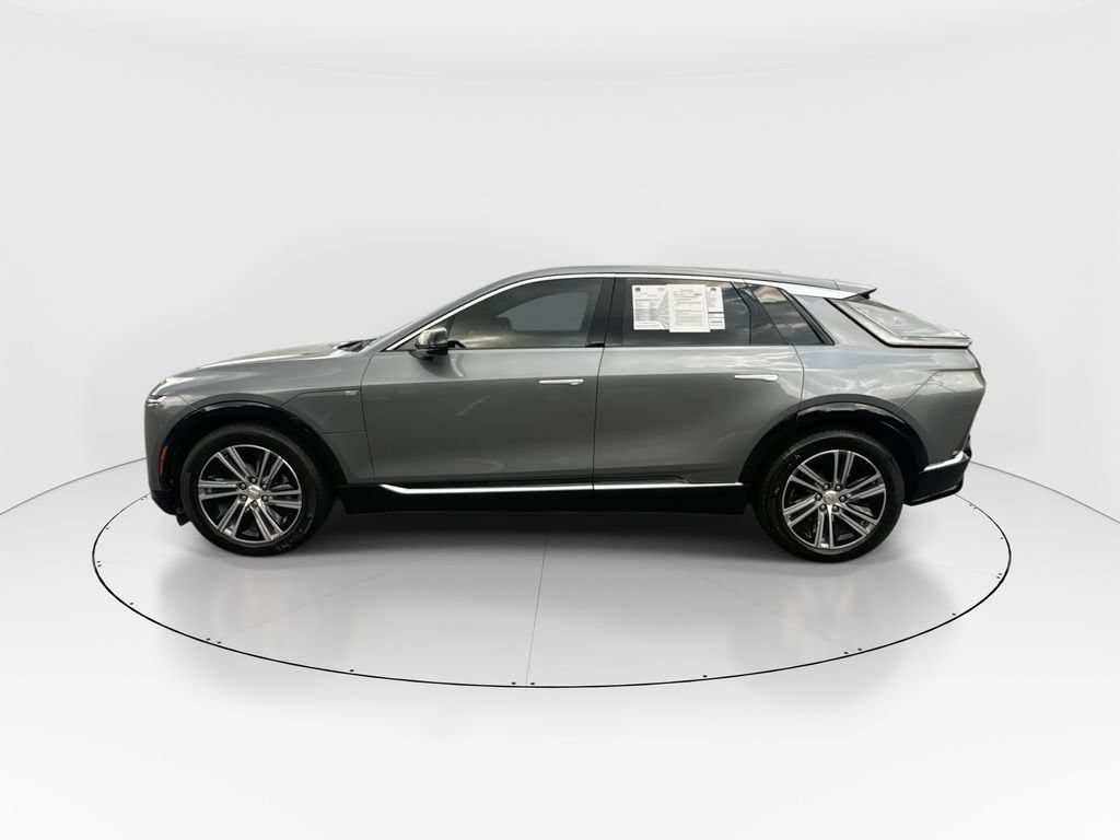 Used 2023 Cadillac Lyriq 2WD image 5