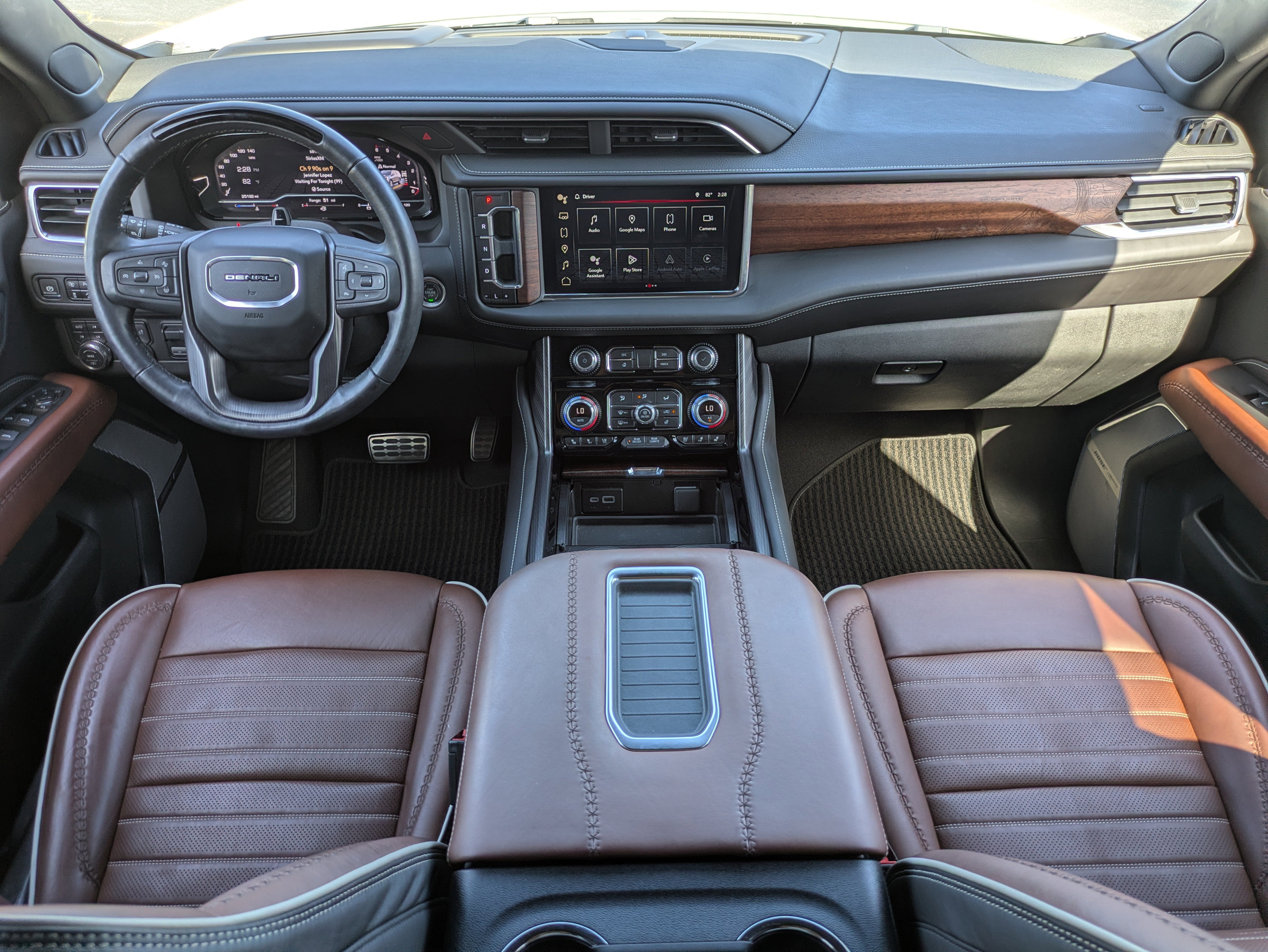 Certified 2024 GMC Yukon Denali Ultimate image 14