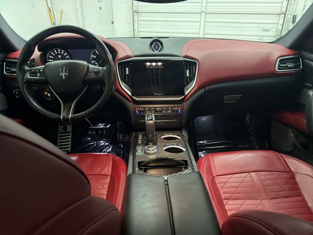 Used 2021 Maserati Ghibli Trofeo image 22