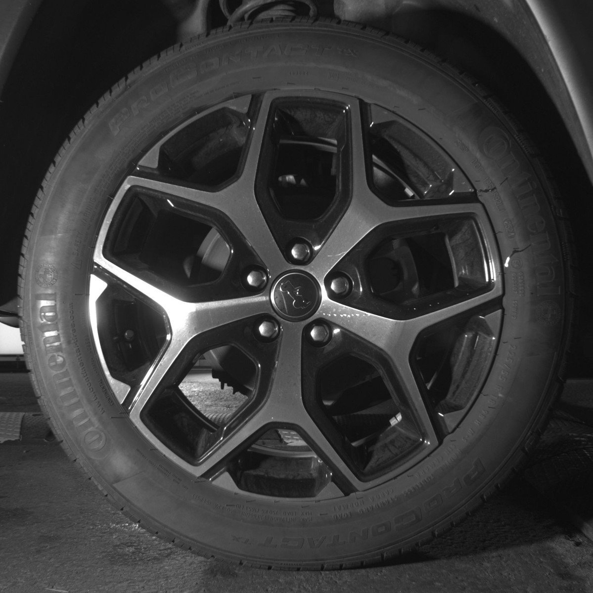 Used 2025 Jeep Compass Limited image 15