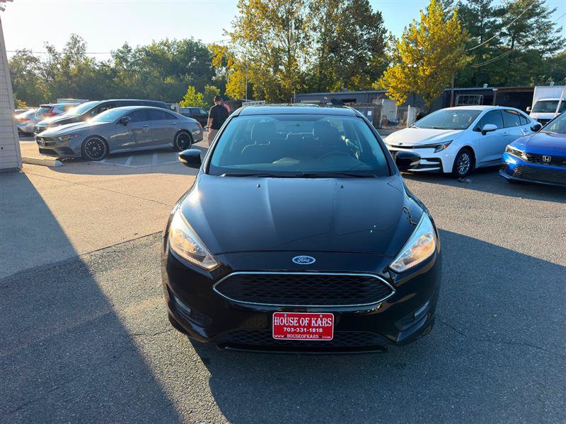 Used 2016 Ford Focus SE w/ SE Sport Package FWD image 6