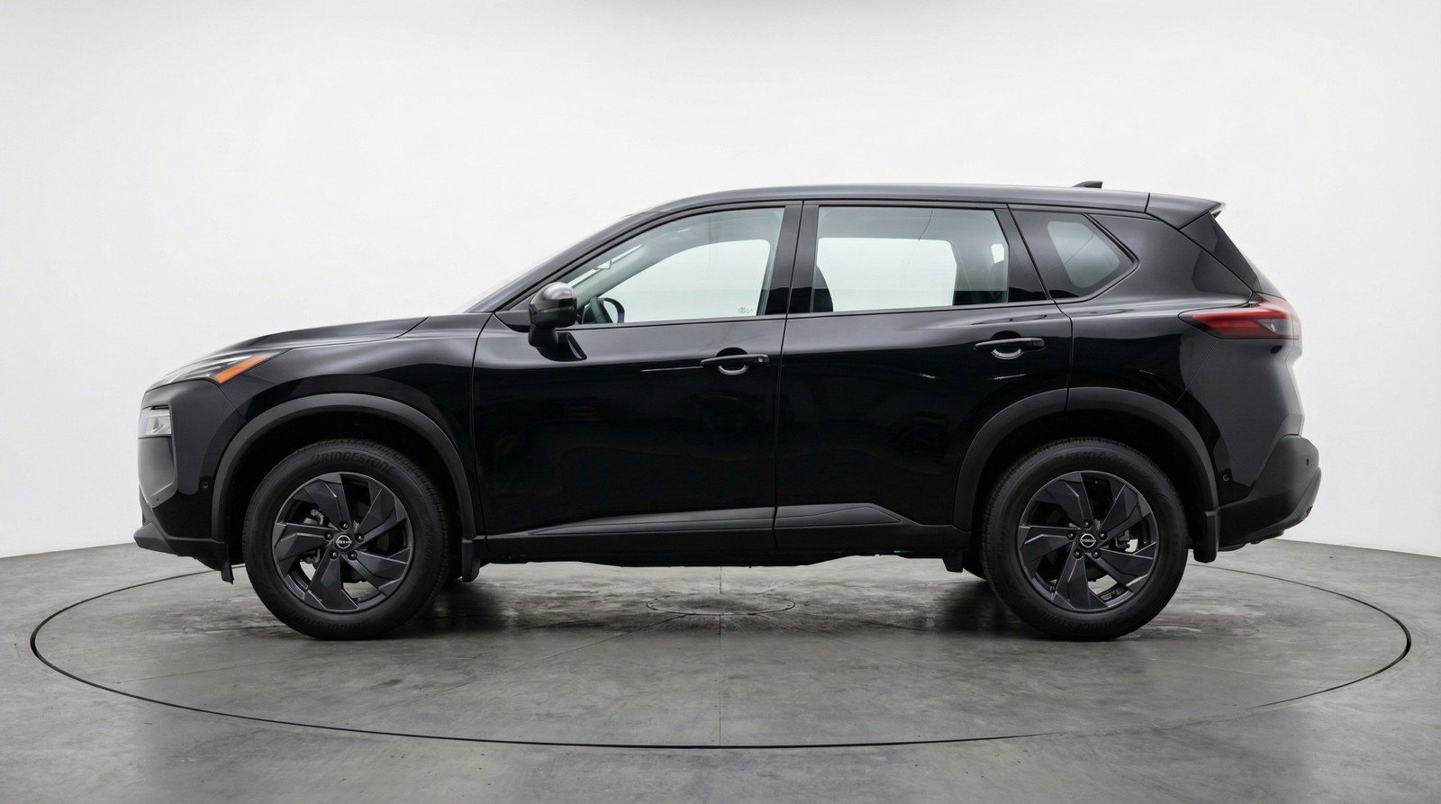 Used 2025 Nissan Rogue SV FWD image 5