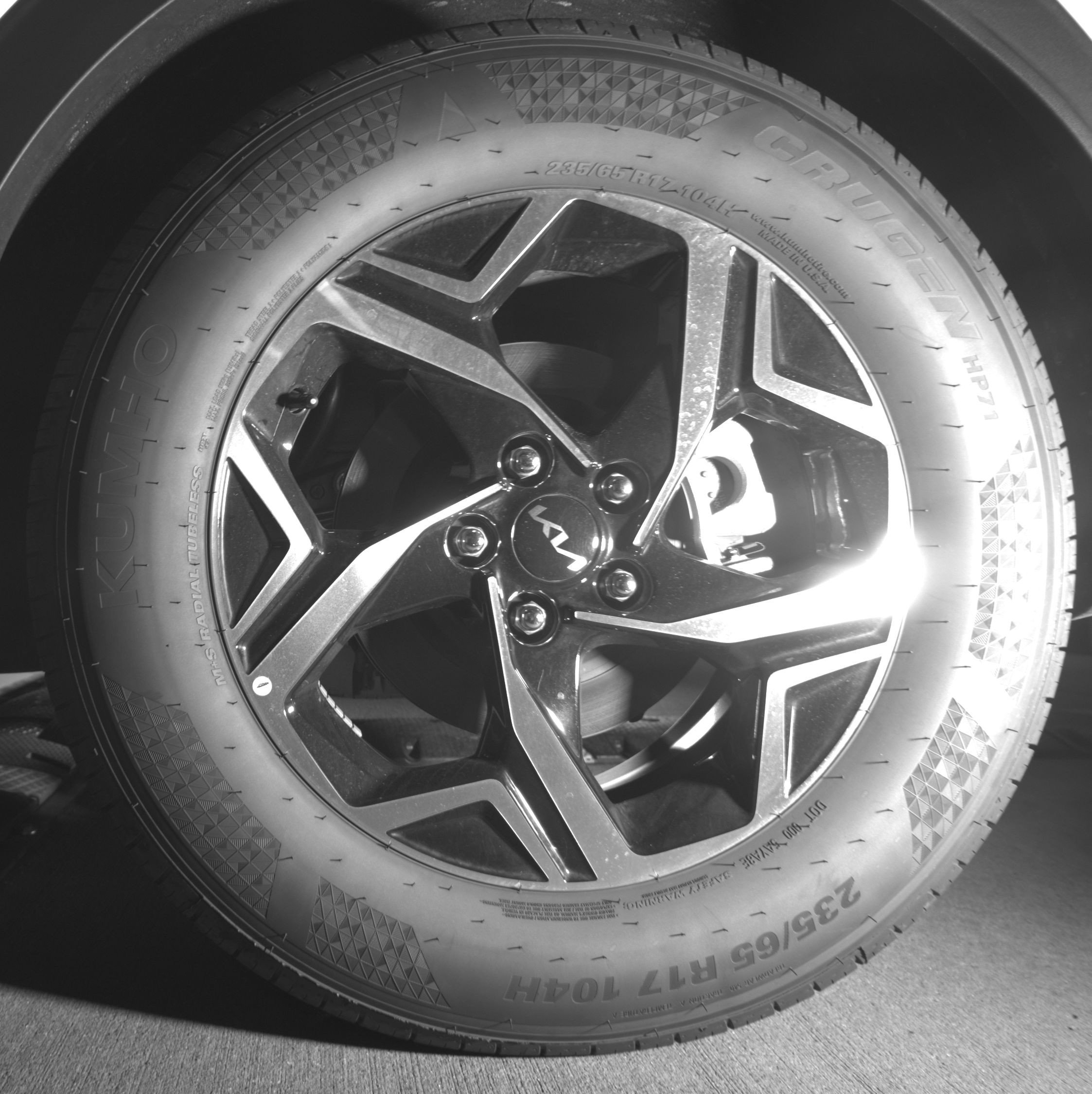 Used 2025 Kia Sportage LX image 14