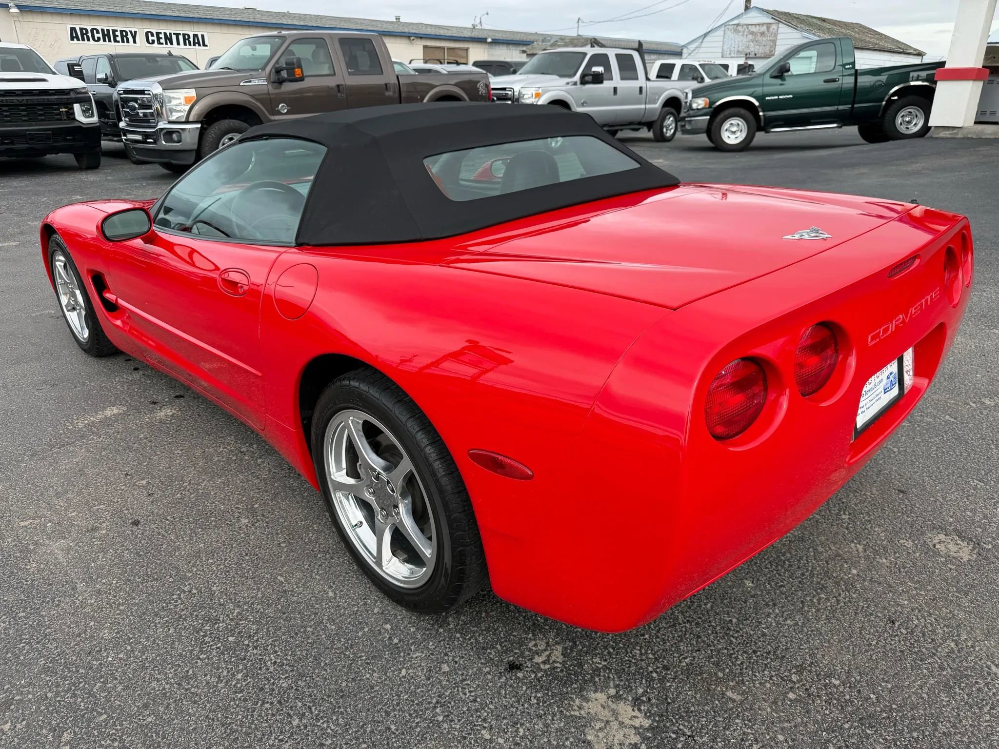 Used 2003 Chevrolet Corvette Convertible w/ Preferred Equipment Group1 image 2