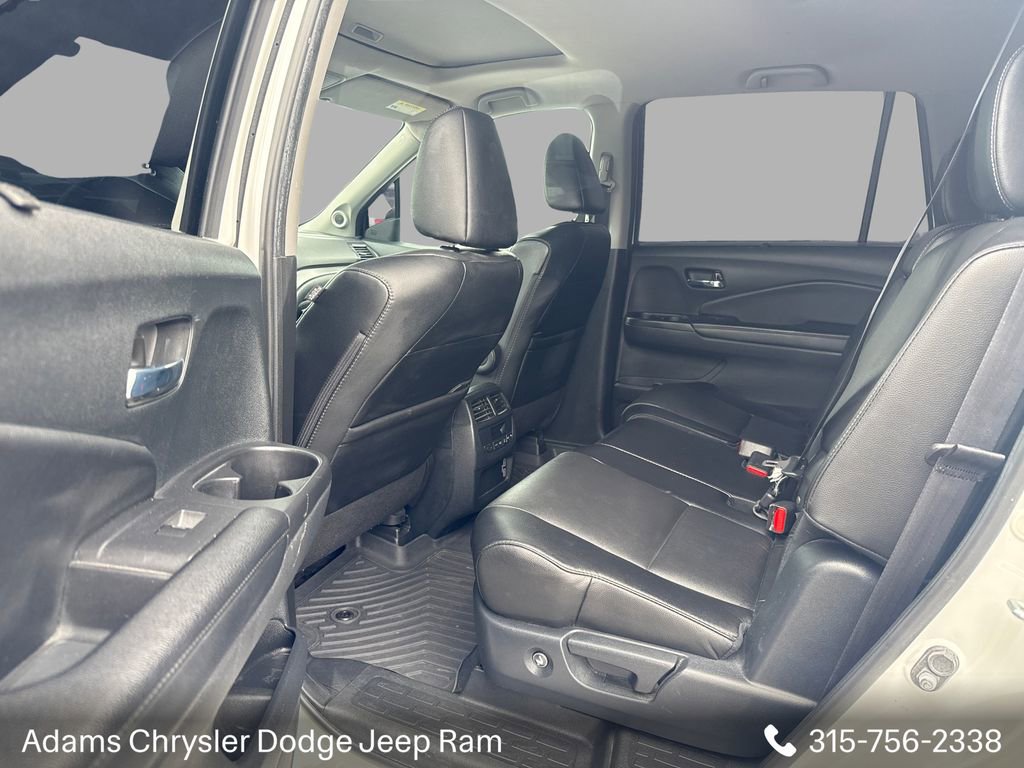 Used 2022 Honda Pilot Special Edition image 11