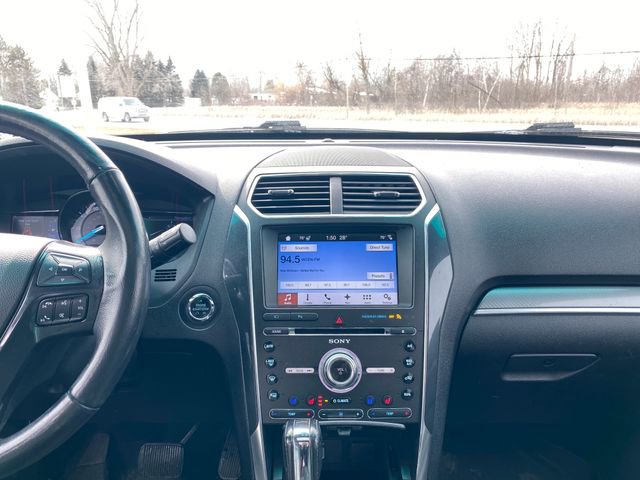 Used 2017 Ford Explorer Sport image 16