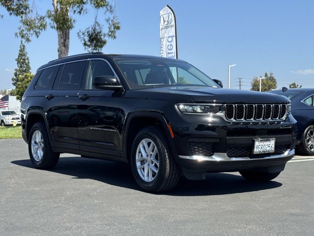 Used 2023 Jeep Grand Cherokee L Laredo AWD/4WD image 7