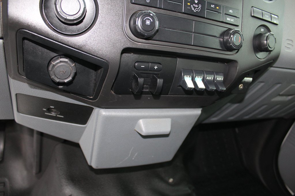 Used 2014 Ford F550 4x4 Regular Cab Super Duty image 18