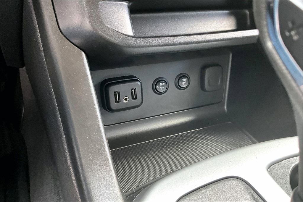 Used 2022 Chevrolet Colorado LT w/ LT Convenience Package image 17