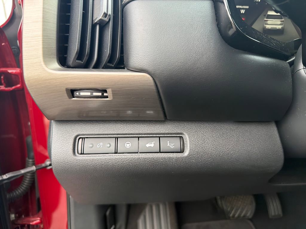 Used 2022 Nissan Pathfinder Platinum w/ Cargo Package image 34