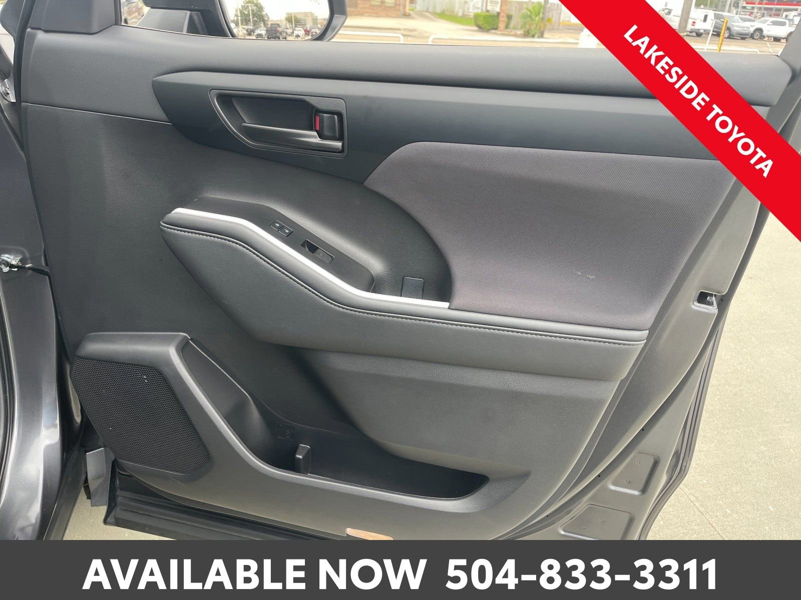 Used 2025 Toyota Highlander LE image 18