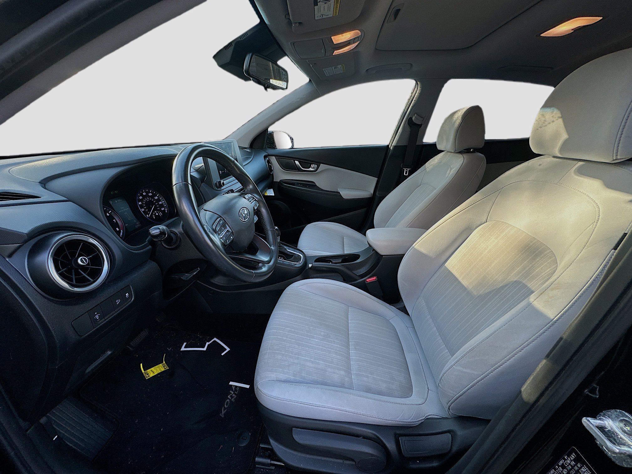 Used 2022 Hyundai Kona SEL w/ Convenience Package image 17