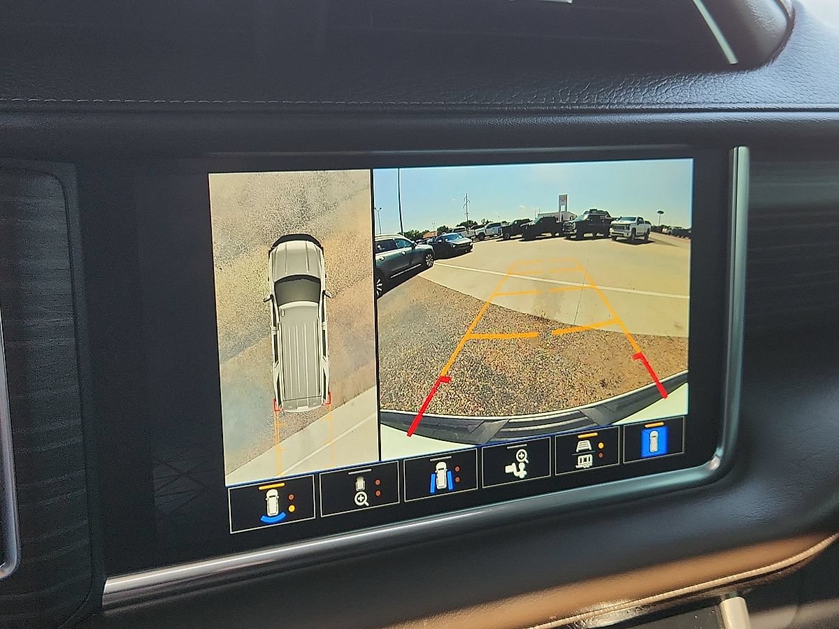 Used 2024 GMC Yukon Denali AWD/4WD image 8