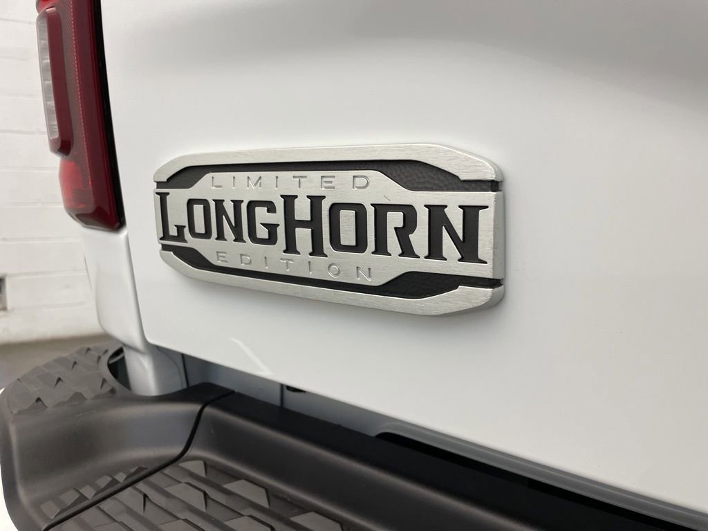 New 2026 RAM 2500 Limited AWD/4WD image 6