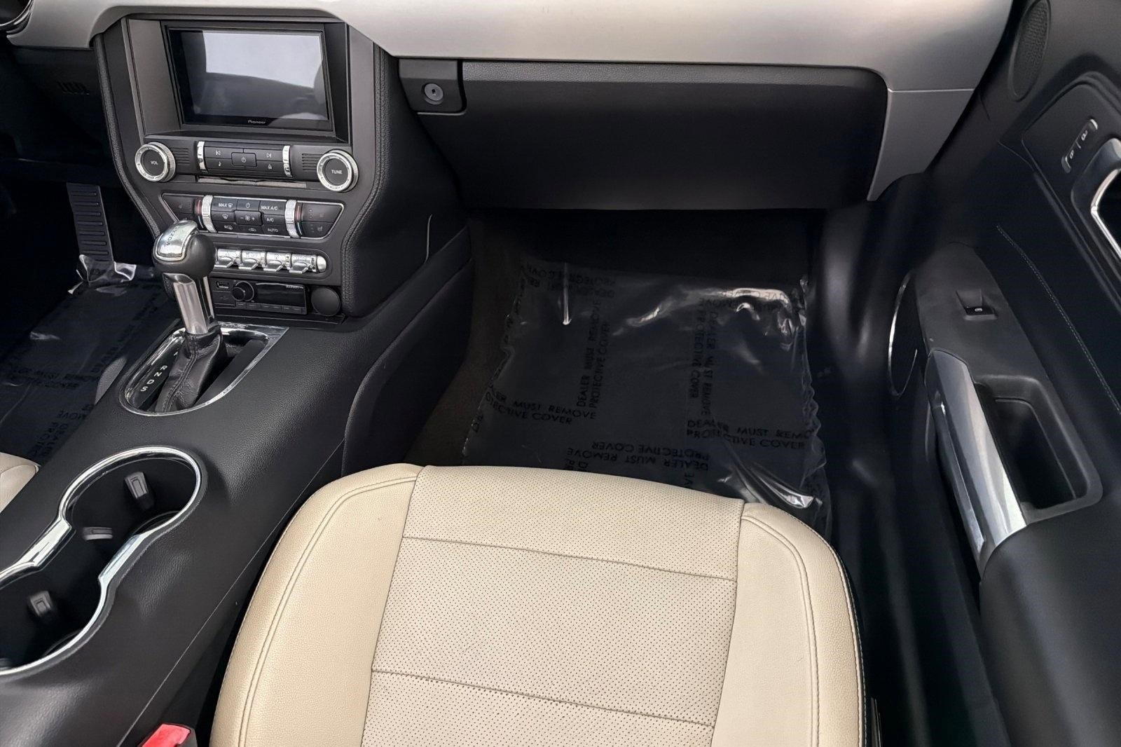 Used 2016 Ford Mustang GT Premium image 28