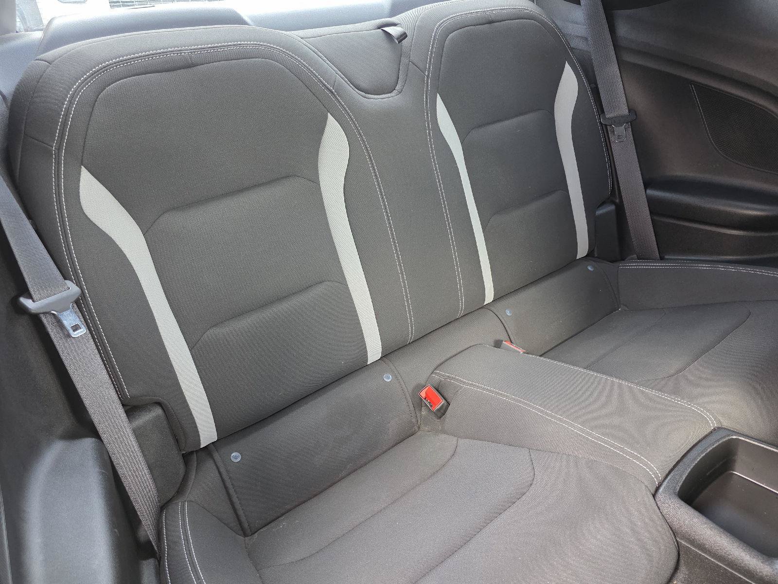 Used 2022 Chevrolet Camaro LT RWD image 27