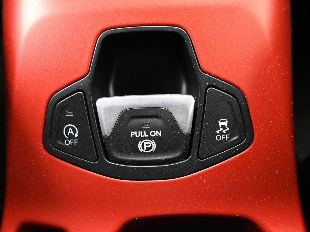 Used 2020 Jeep Renegade Trailhawk w/ UConnect 8.4 Nav Group AWD/4WD image 16