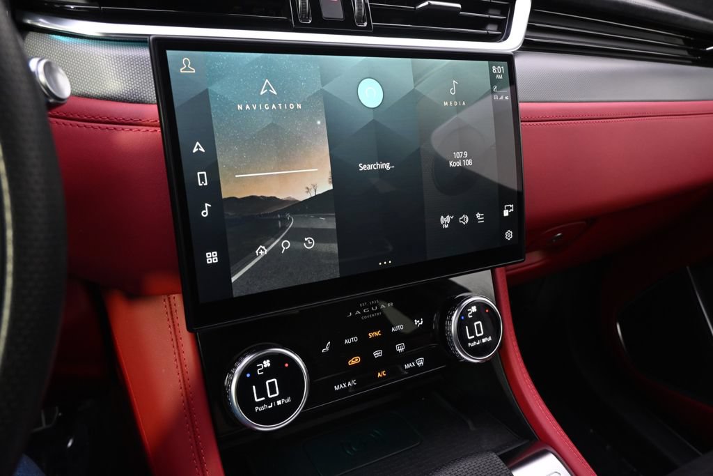 Used 2022 Jaguar F-PACE SVR AWD/4WD image 30