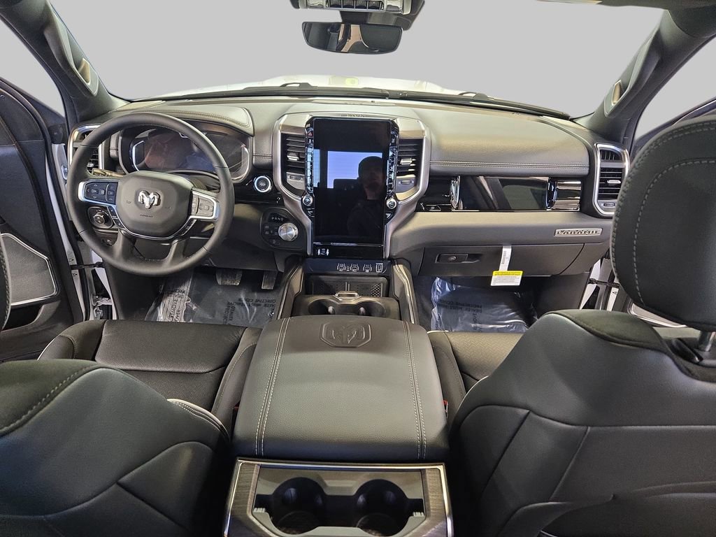 New 2026 RAM 1500 Laramie AWD/4WD image 9