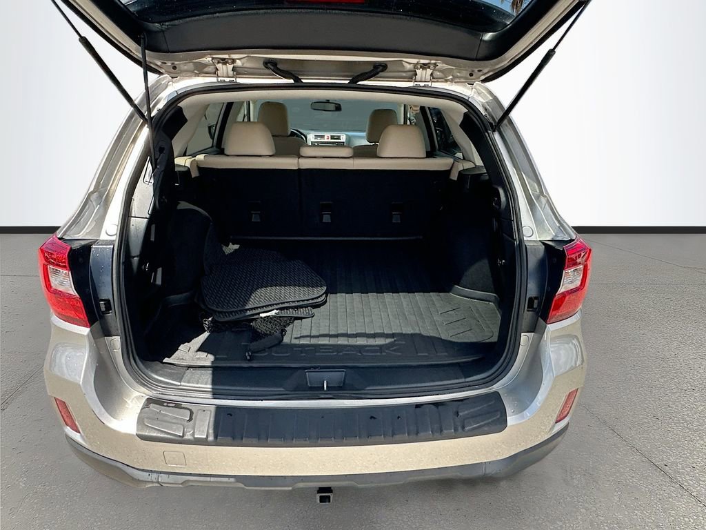 Used 2015 Subaru Outback 2.5i Limited AWD/4WD image 28