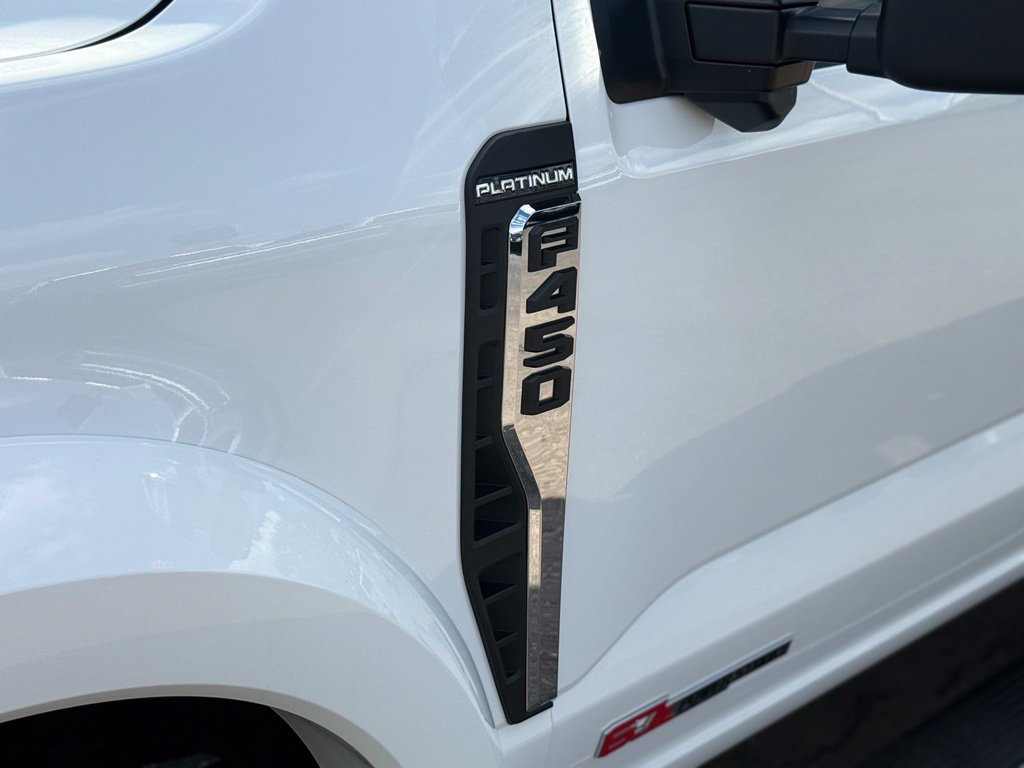 Used 2023 Ford F450 Platinum w/ FX4 Off-Road Package AWD/4WD image 50