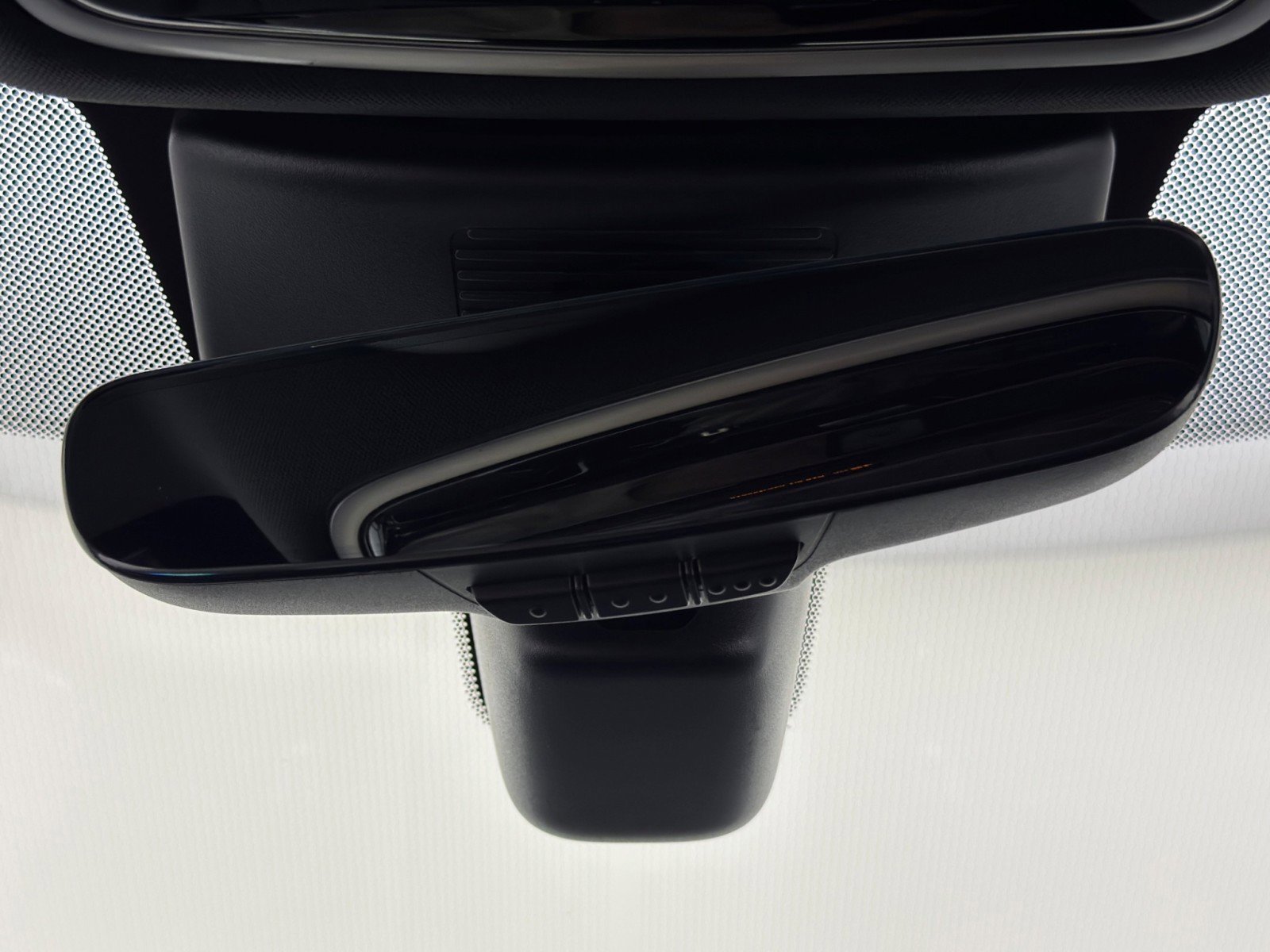 Used 2020 Land Rover Range Rover HSE image 40