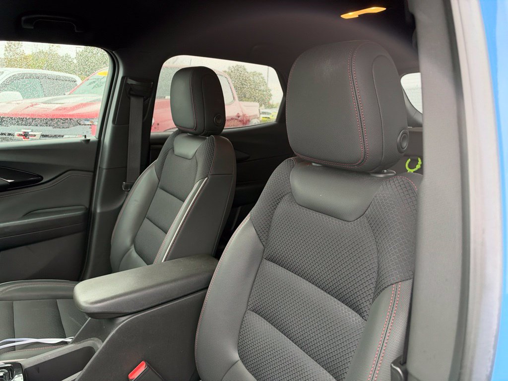 Used 2023 Chevrolet TrailBlazer RS w/ Convenience Package FWD image 6