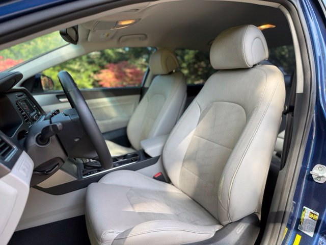 Used 2015 Hyundai Sonata Sport w/ Option Group 03 FWD image 10