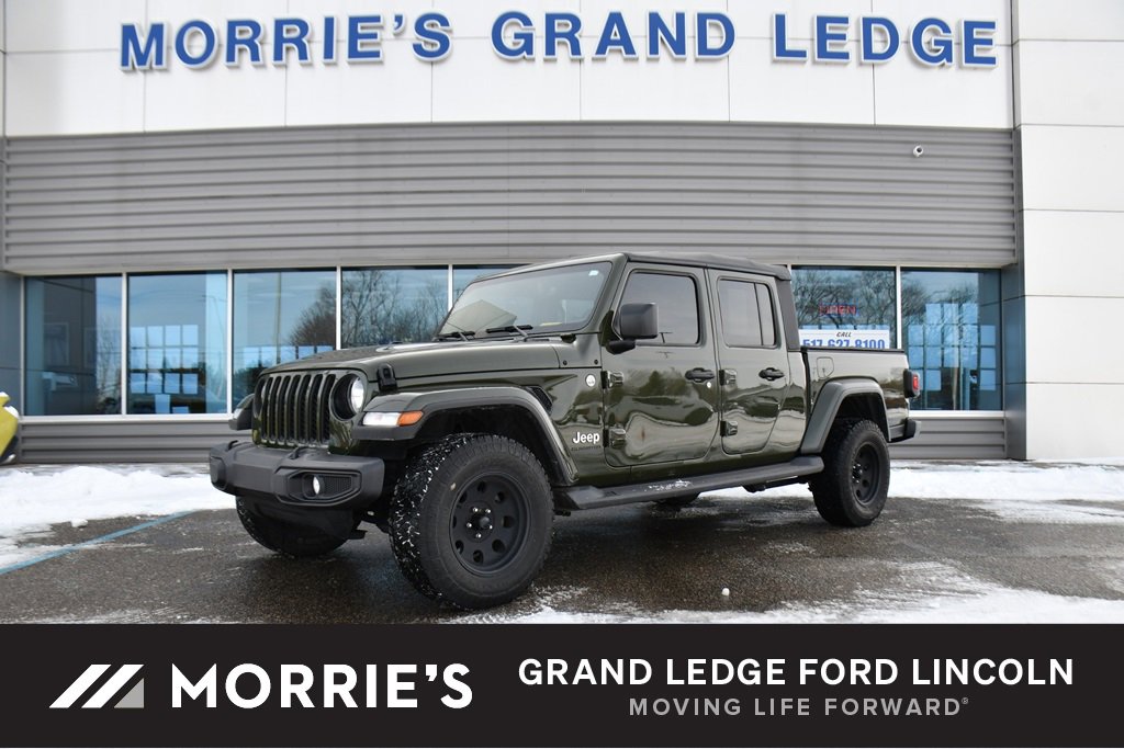 Used 2022 Jeep Gladiator Overland w/ Cold Weather Group image 1