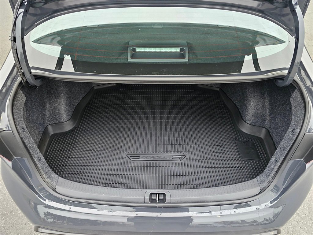Used 2025 Toyota Corolla SE image 20