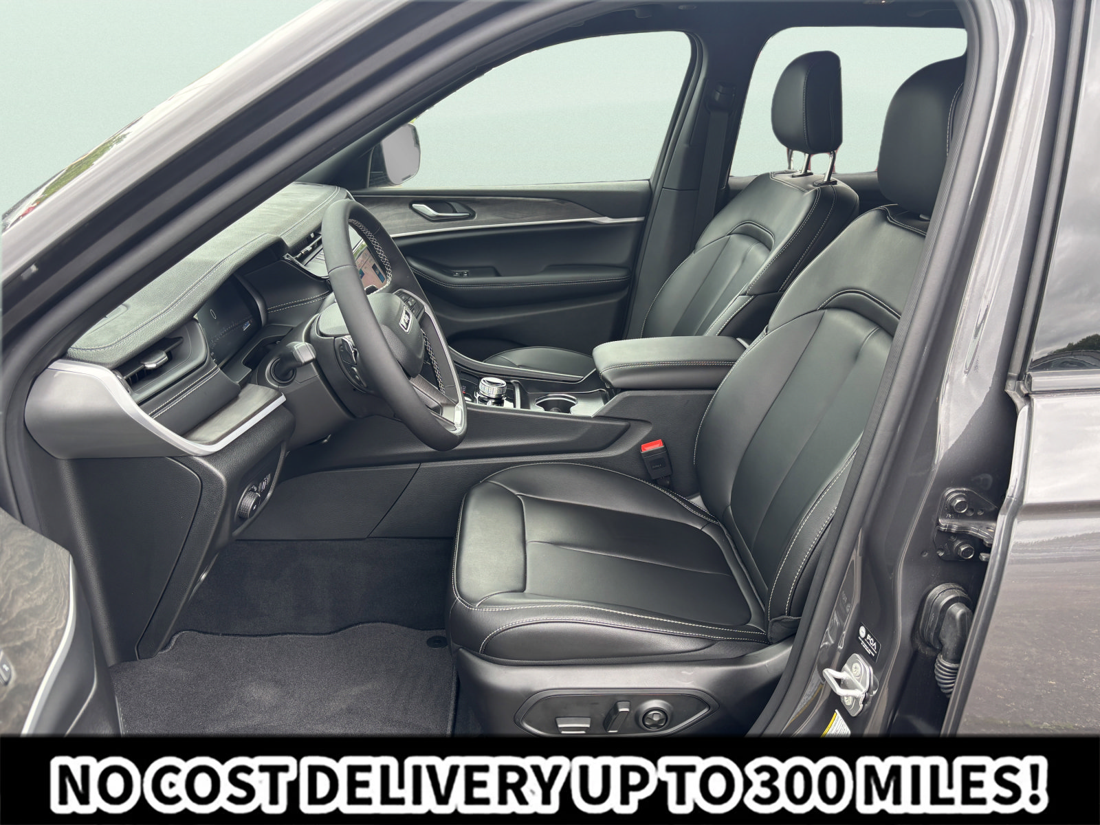 New 2026 Jeep Grand Cherokee Limited w/ Trailer Tow Package AWD/4WD image 9