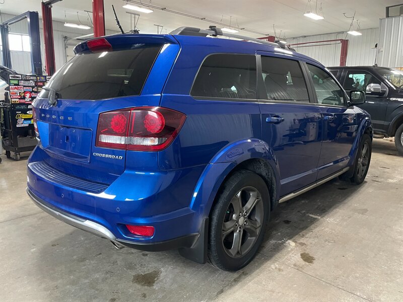 Used 2015 Dodge Journey Crossroad w/ Driver Convenience Group image 6